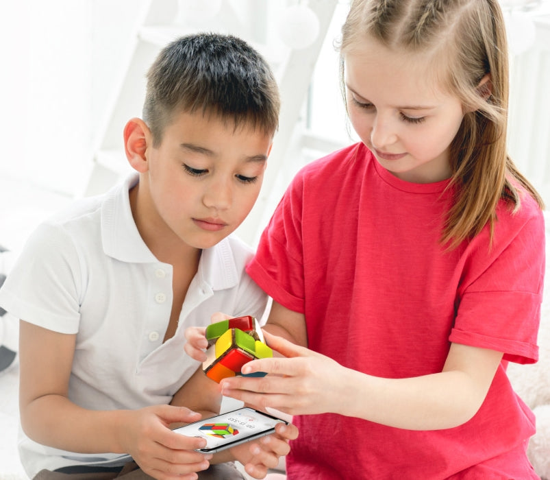 Charger la vidéo: Jeu Rubik's Cube intelligent et connecté