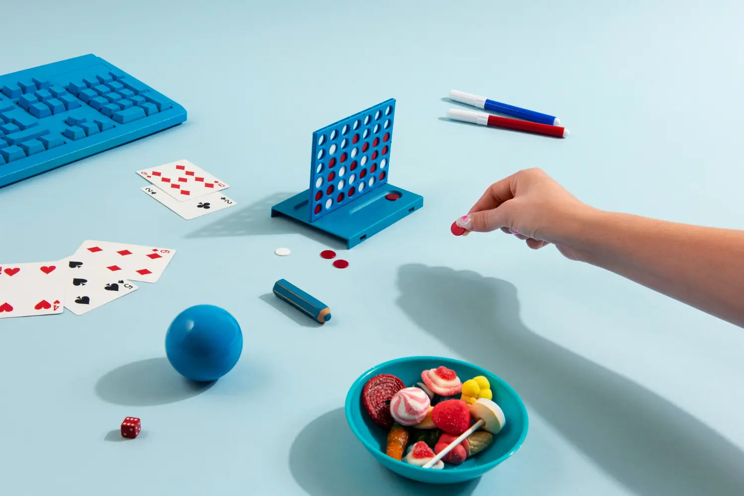 Games to Play When Bored: From Calm Solo Play to Rowdy Group Games
